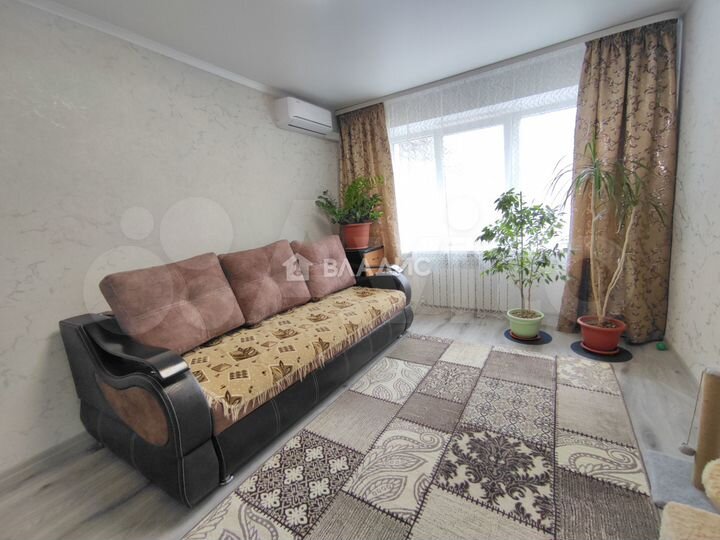 3-к. квартира, 55 м², 2/4 эт.