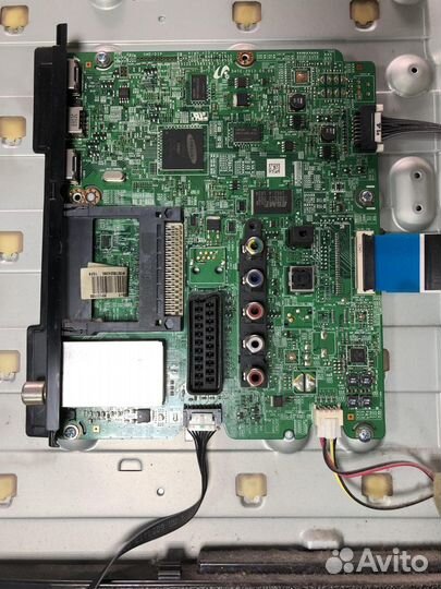 Телевизор Samsung UE39F5020 (Разбор)(По запчастям)