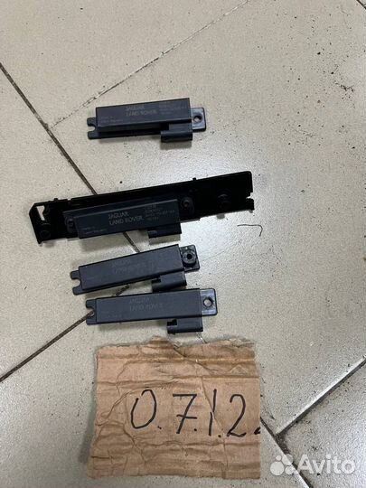 Антенна Land Rover Range Rover Velar 2017