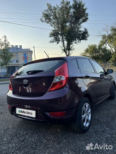 Hyundai Solaris 1.4 AT, 2012, 181 000 км