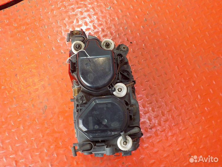 Фара правая Mercedes-Benz Actros 9438201561