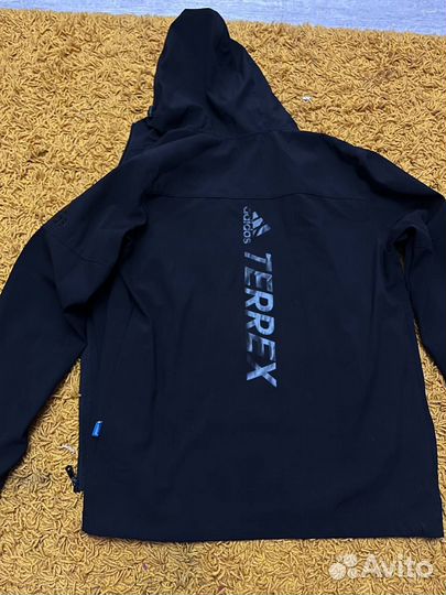 Ветровка adidas