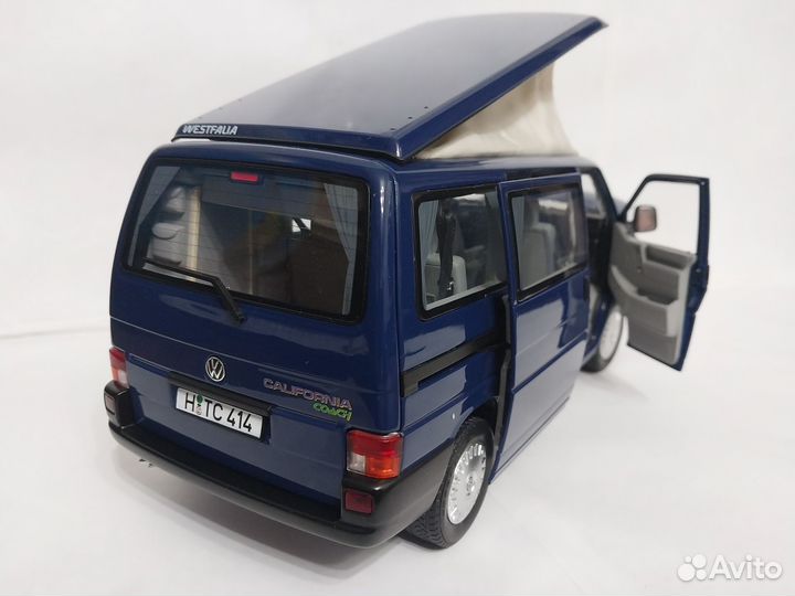 Volkswagen VW T4 Camper California 1:18