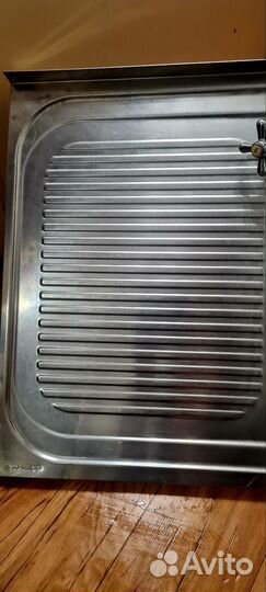 Кухонная мойка нержавейка 60*80 с кранами