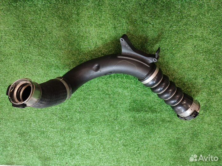 Патрубок интеркулера Bmw X1 F48 B48A20A 2022