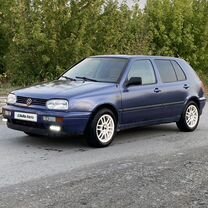 Volkswagen Golf 1.8 AT, 1997, 225 000 км, с пробегом, цена 255 000 руб.