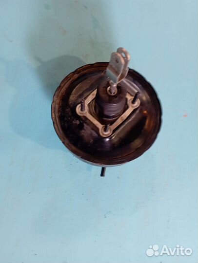 Вакуумный усилител тормозов на Subaru Impreza