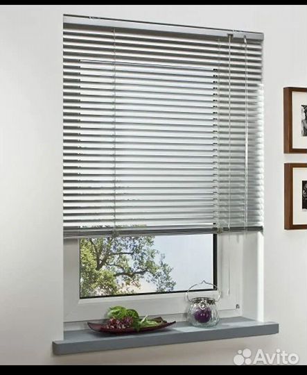 Оконные жалюзи