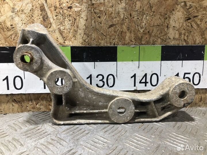 Кронштейн другой S350 221