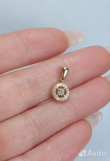 Золотая подвеска с бриллиантами