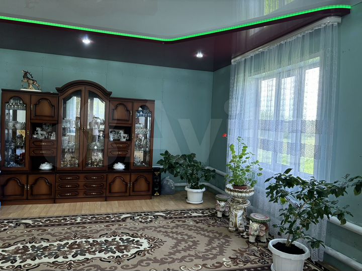 Дом 159,7 м² на участке 15 сот.