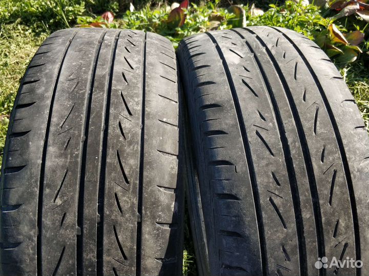Bridgestone MY-02 Sporty Style 215/50 R17