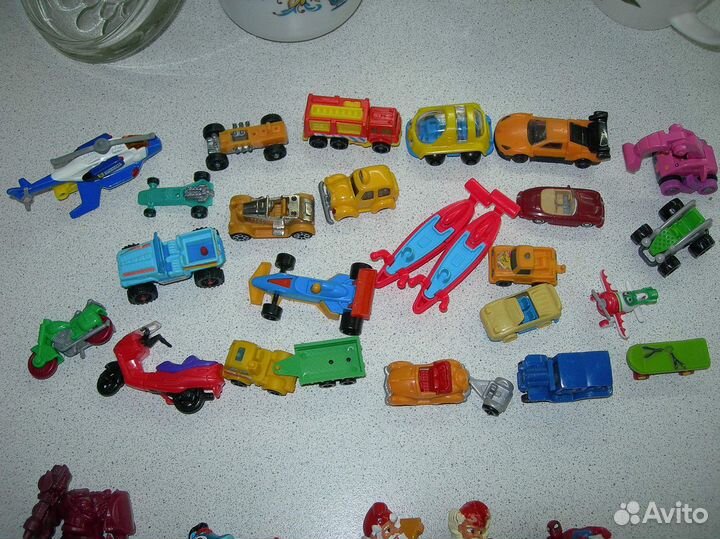 Киндер сюрпризы макдак машинки бегемоты