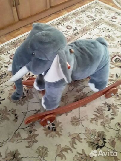 Детская качалка слоник