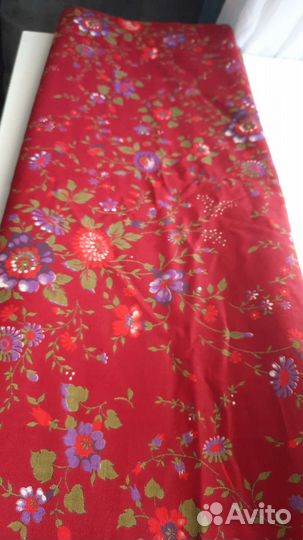 Отрез ткани сатин