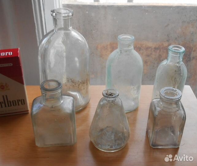 Старинные пузырьки, аптека, чернила, парфюм