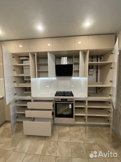 Кухня на заказ из лдсп под ключ в Новосибирске