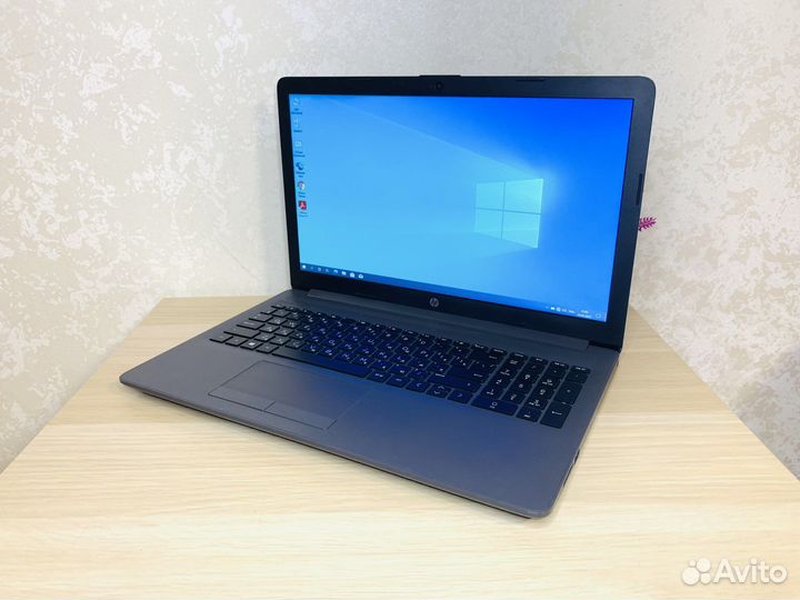 Свежий, мощный ноутбук 20-21 года