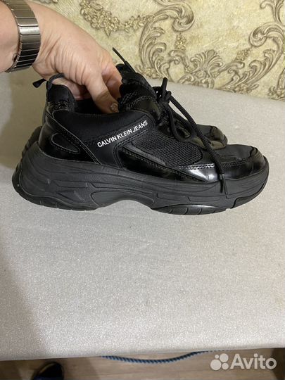 Calvin klein jeans кроссовки женские 37