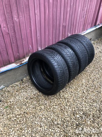 Gislaved Nord Frost 5 225/50 R17 98T