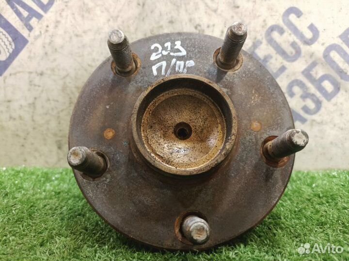 Ступица передняя правая Toyota Mark X седан 2.5