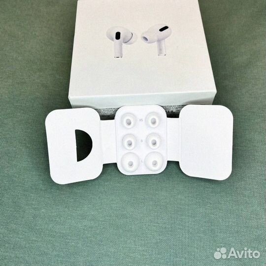 AirPods Pro 2: Погружение в мир звука