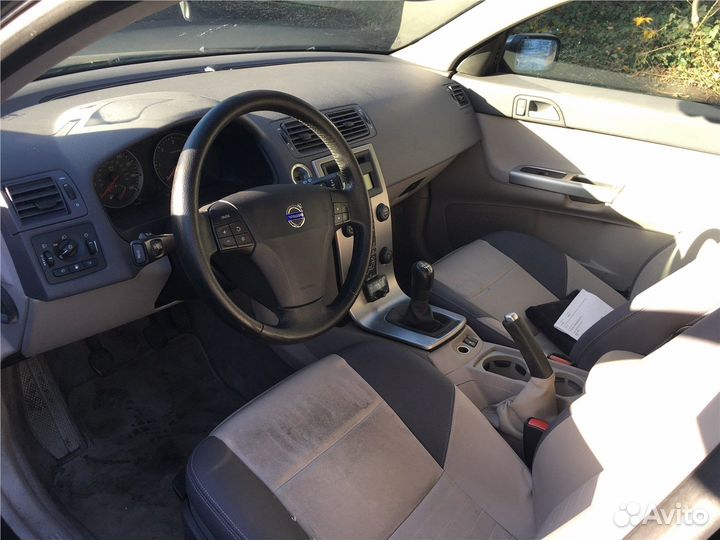 Разбор на запчасти Volvo V50 2004-2007