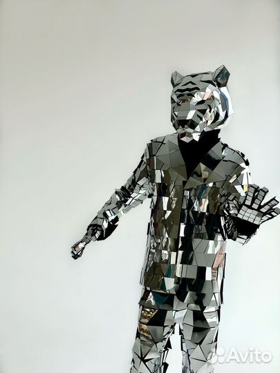 Зеркальное шоу, зайки, дракон