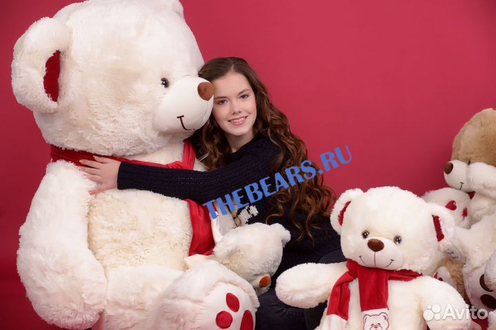 Большой плюшевый мишка