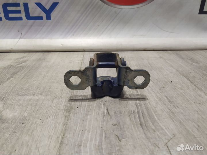 Петля двери renault megane 2 Лев