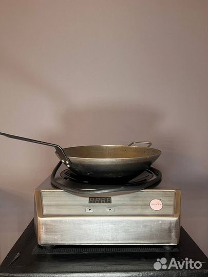 Плита индукционная starfood WOK Z-310426