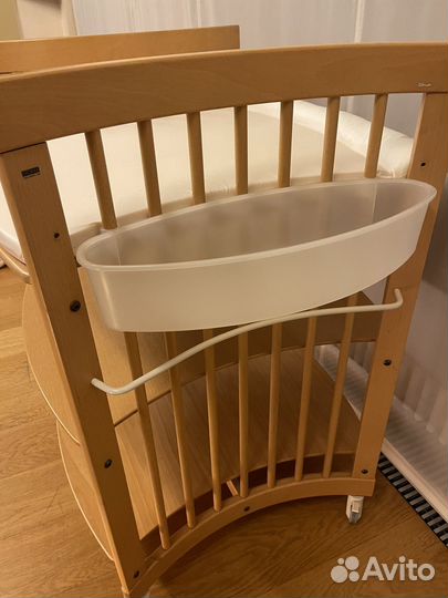 Педенальный столик stokke