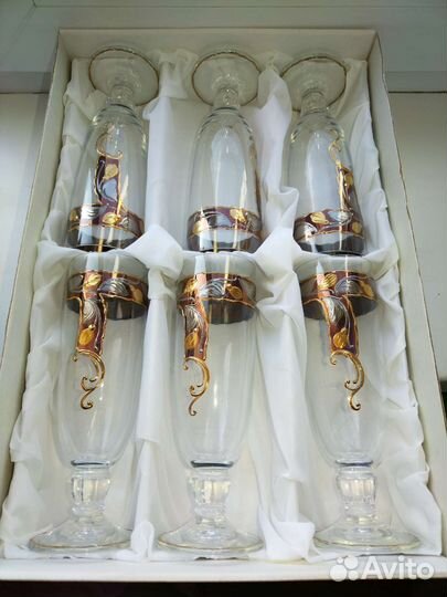 Фужеры Чехословакия. Вазы Югославия