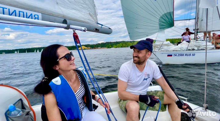 На парусной яхте. В Москве. Прогулки + Обучение