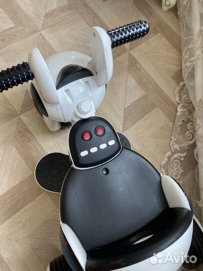Детский электромобиль