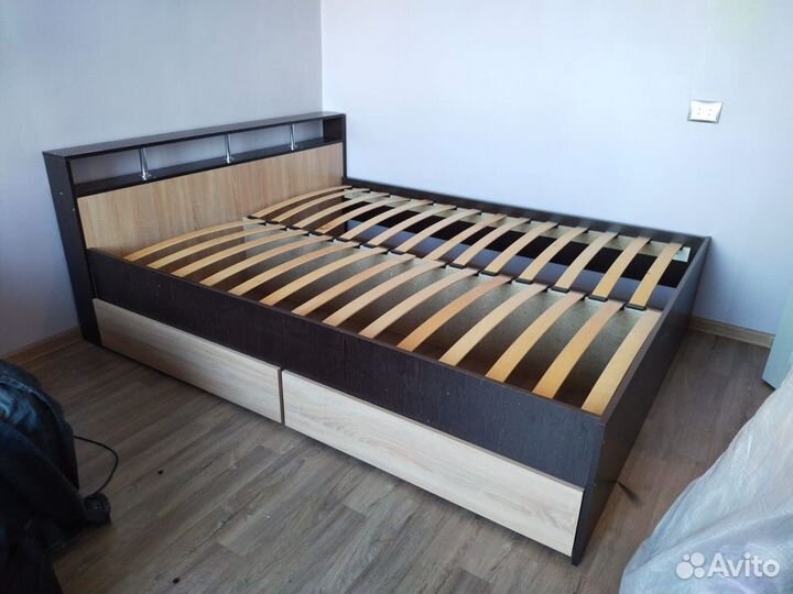 Кровать двухспальная
