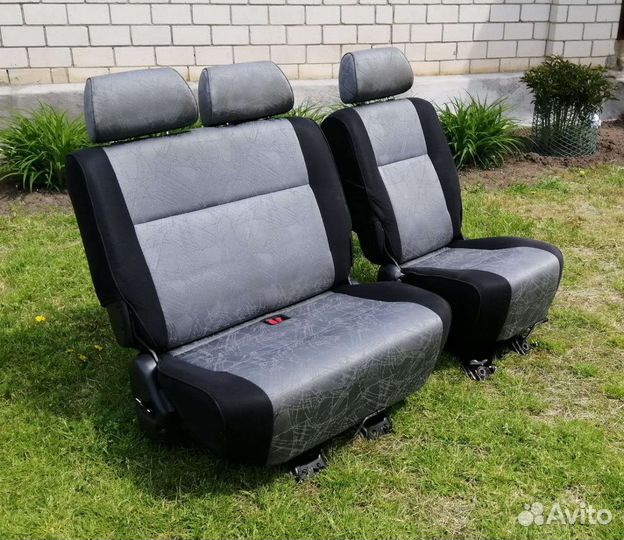 Сиденья поворотныев микроавтобус