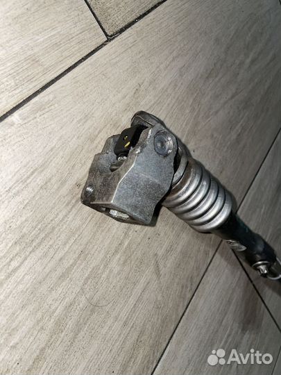 Бмв 6 серия Кардан рулевой