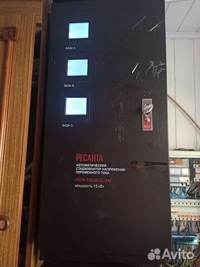 Трёхфазный трансформатор Ресанта