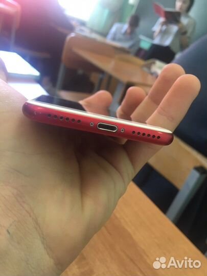 iPhone 7 128gb red