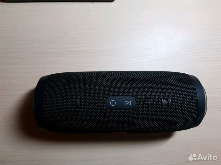 Колонка JBL charge 3