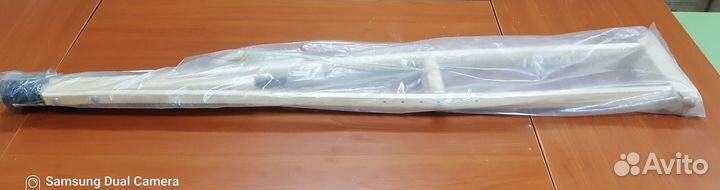 Костыль с подлокотником