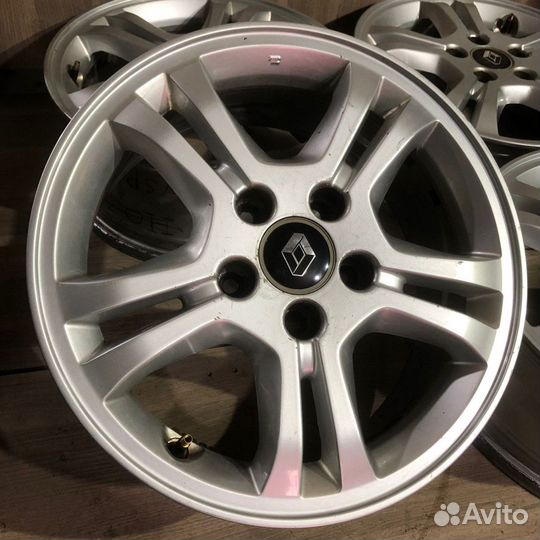 Литые диски R16 на дастер