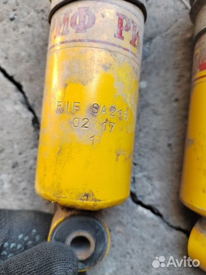 Передние амортизаторы риф SA 216