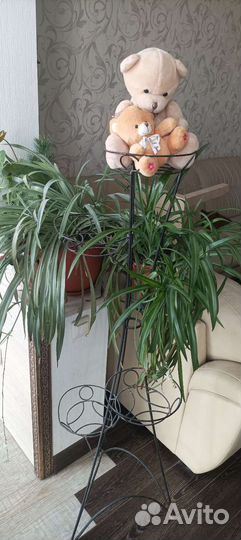 Подставка для цветов напольная металлическая