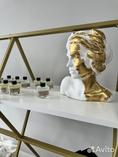 Аренда места бровиста/ визажиста