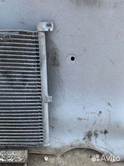 Радиатор кондиционера Ford Mondeo 3