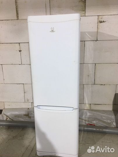 Продам холодильник бу