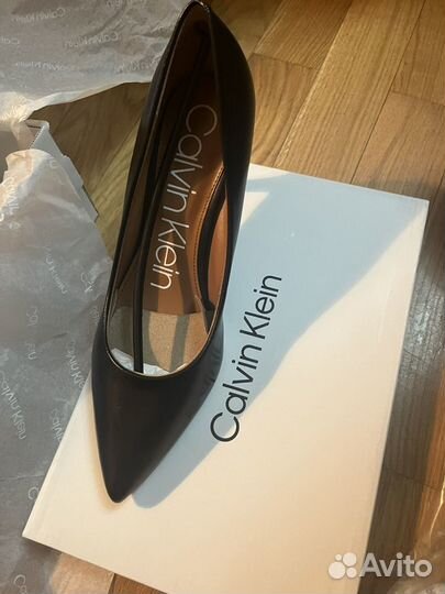 Calvin klein Gayle Pump