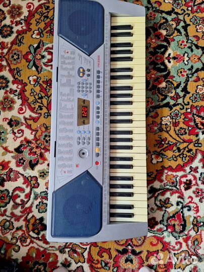 Синтезатор YM-3300